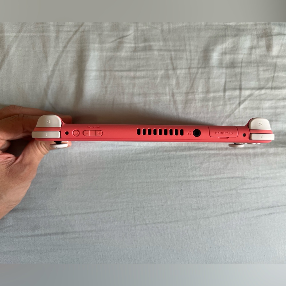 LIKE NEW!! Nintendo Switch Lite - Pink/ coral - Picture 8 of 9